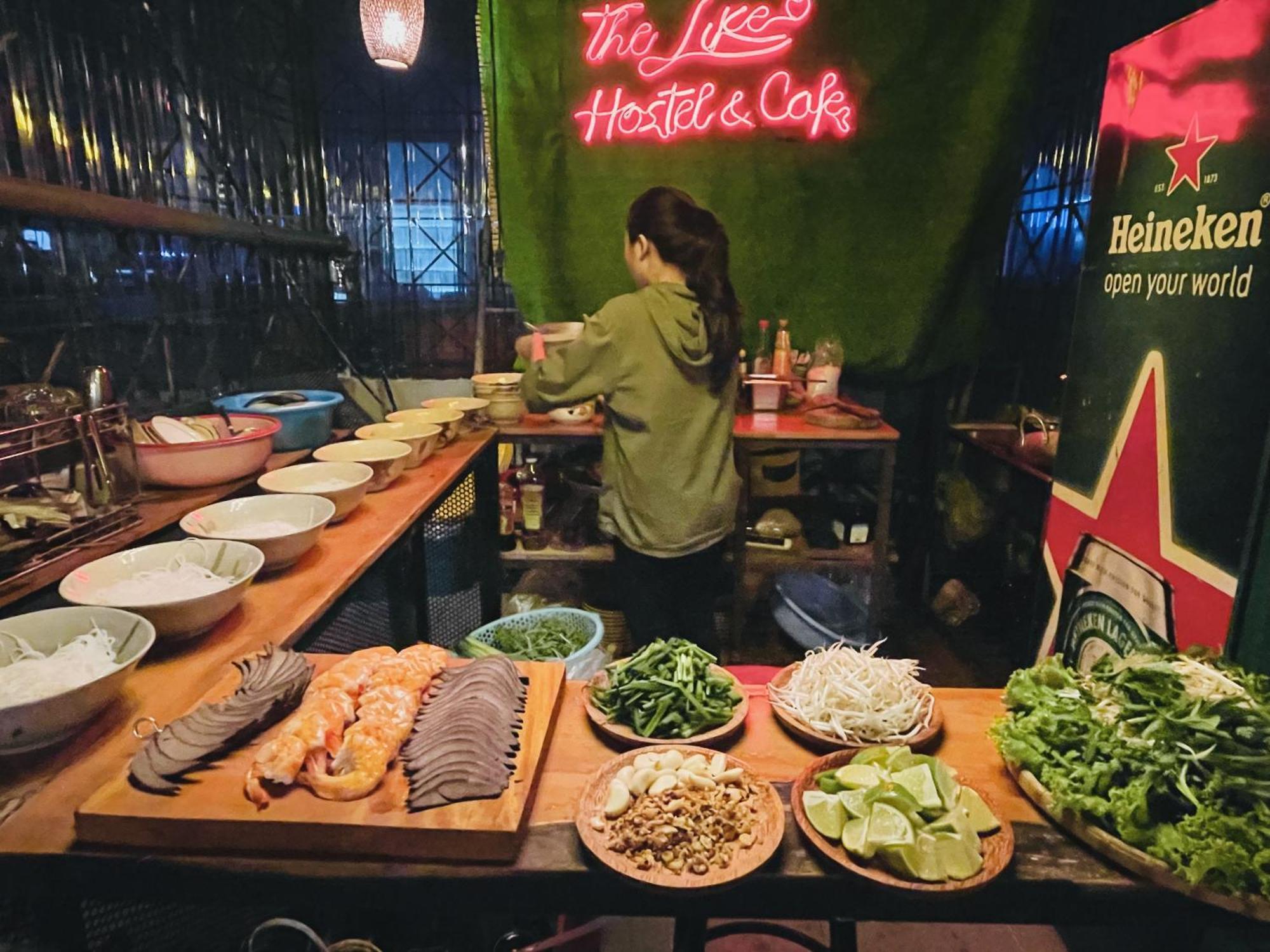 The Like Hostel & Cafe Thành Pho Ho Chí Minh Esterno foto